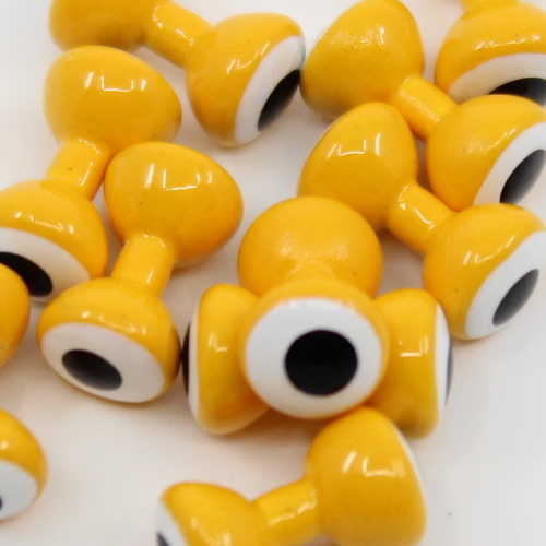 Double Pupil Lead Eyes